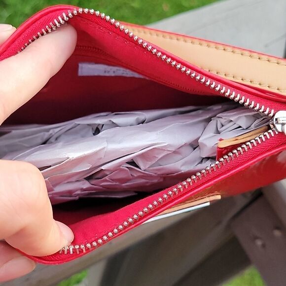 Kenneth Cole Reaction Counterpoint Mini Crossbody, red - Picture 4 of 5